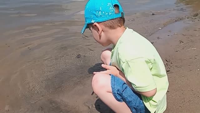 14.06 2025г.1 ЧАСТЬ / СЕГОДНЯ РАЗВЛЕКАЕМ ЖЕНЮ.
НАШ КАНАЛ ПРО ОБЫЧНУЮ СЕЛЬСКУЮ ЖИЗНЬ🏡