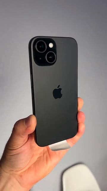 iPhone 15  256Гб