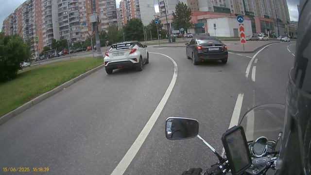 Тойота О469ЕТ550 красный