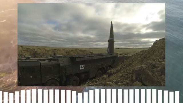 Запад угрожает России армией в триста тысяч человек.