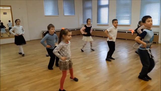 Медленный вальс младшая группа