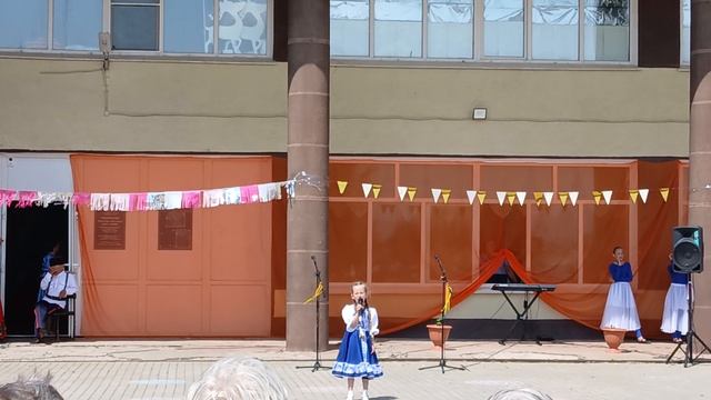 "Матушка-земля" Галагус Дарина, 5 лет