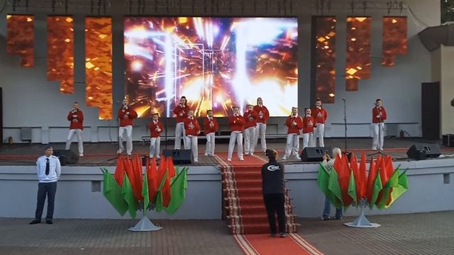 VID_20250615 Концерт для выпускников Ленинского района в парке 1 мая в Бресте