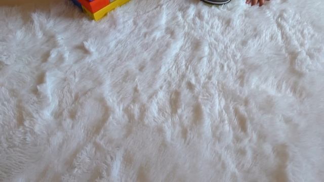 Диана и Рома Диана и Рома играют в подвижные игры и веселятся с папой