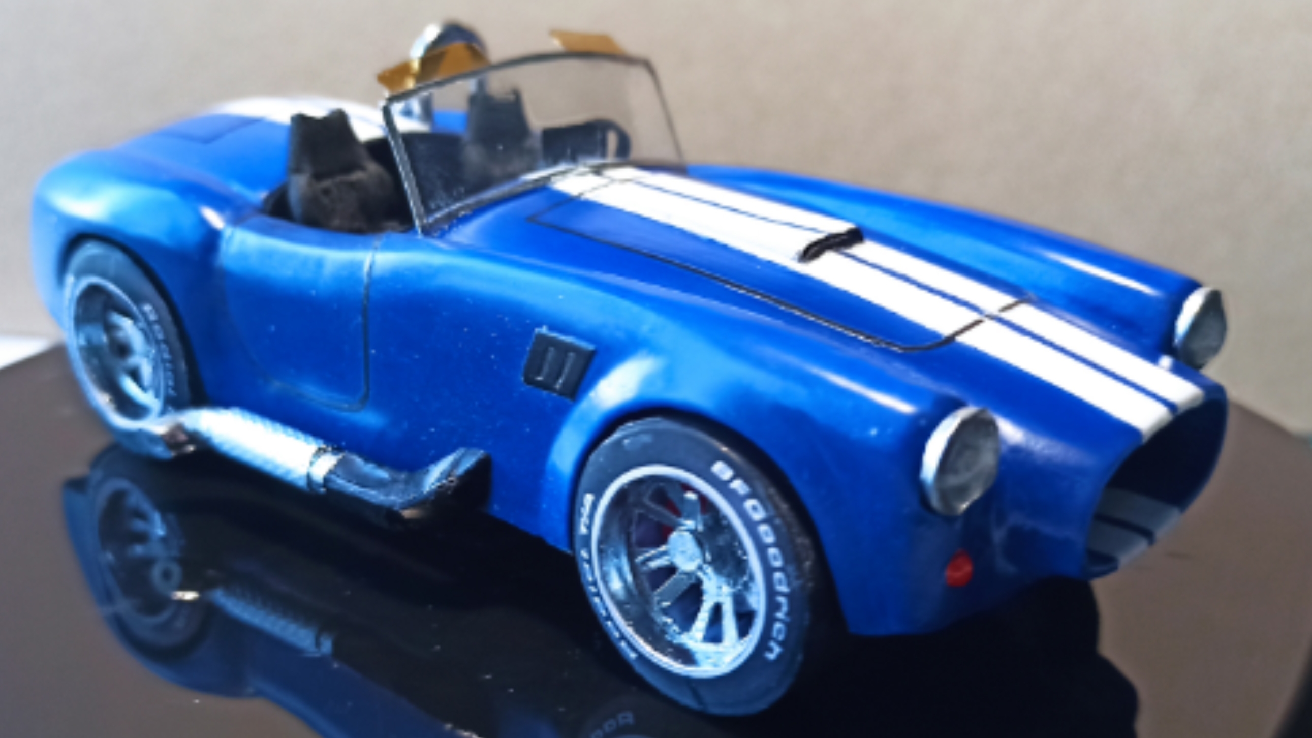 Shelby Cobra AC из бумаги. масштаб 1:25