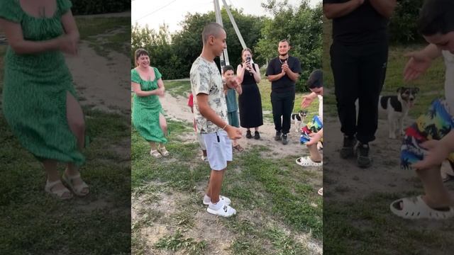 Выпей с утра стакан тёплой воды и посмотри хорошее видео- залог хорошего настроения на весь день