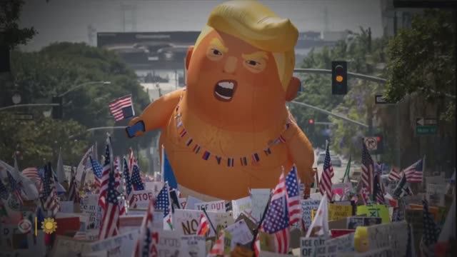 USA Трамп проводит парад, а штаты называют его королём!