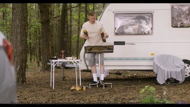 Ветер шумит под музыку так, как не слышали раньше - Hear You Say -- Derek Clegg -- The Middler
