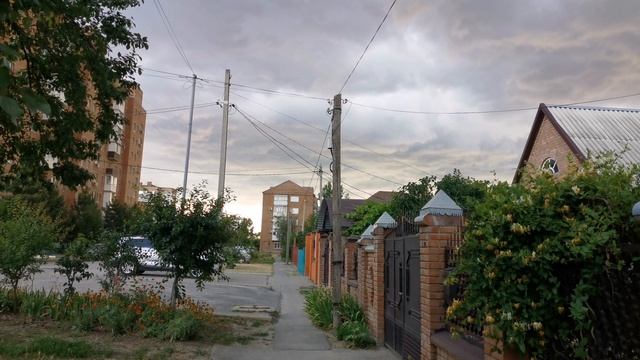 Улица Дзержинского Сальск | в сторону собора
