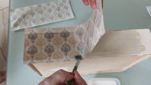 Перекраска комода. Переделала из испорченного предмета интерьера