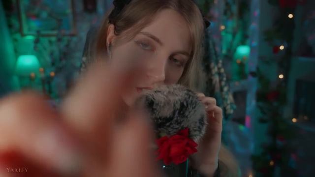 Yarify ASMR. Близкий шёпот, движения рук, звуки рта, предметы, поцелуи.