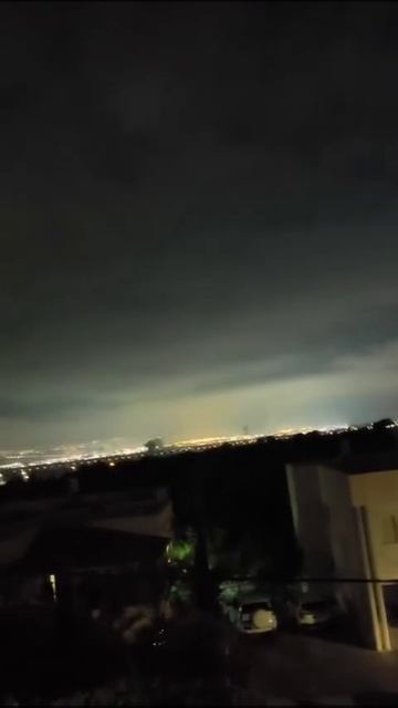 15-06-2025 Иран нанес удар по нефтеперерабатывающему заводу в израильском городе Хайфа, сообщило