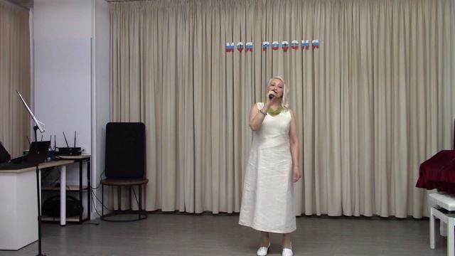 Россия- твоё имя шепчут волны- Надежда Сосипатрова