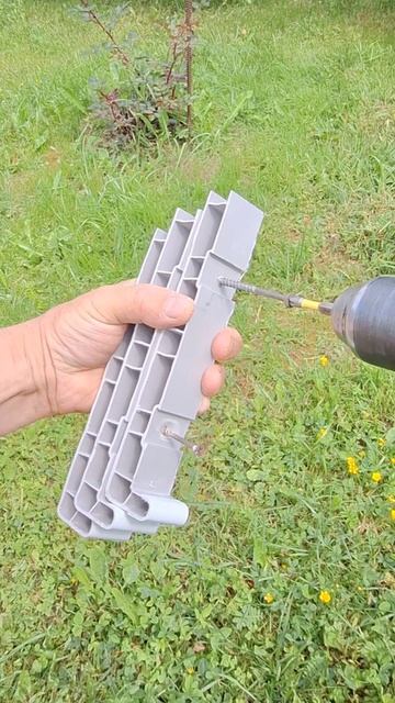 Самоделка приспособление полка для отвёрток своими руками #diy #полезныесоветы #хитрости