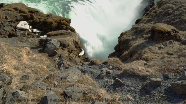Пейзажи под этот саундтрек проникают в самую суть - Springtime -- Holle Mangler -- Escape Over Needl