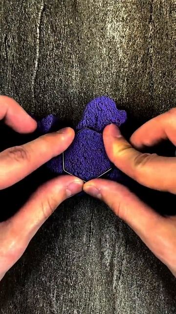 Я сделала тюленя из космического кинетического песка