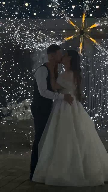 Фейерверк на свадьбу, дорожка из фонтанов холодного огня, вертушка, Шодо 14.06.2025 г.