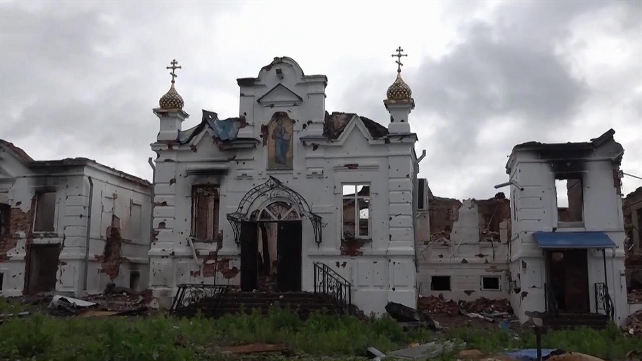 Съемочная группа Первого канала побывала в Горнальском мужском монастыре, освобожденном от ВСУ