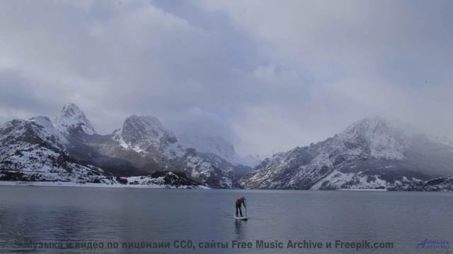 Видео, которое можно смотреть только в состоянии невесомости - испытайте! - Get Suzie With The Corks