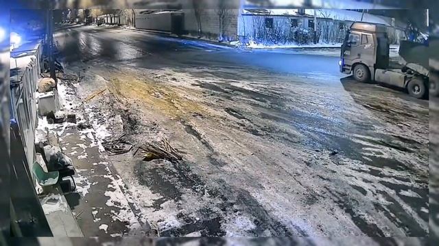 Этот парень никогда не проезжает свой поворот.