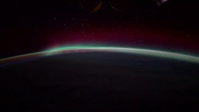 впечатляющий таймлапс от астронавта NASA Джонни Кима, снятый с Международной космической станции.
