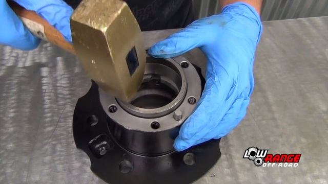 How To Rebuild A Toyota 4X4 Solid Front Axle (Part 5) Rebuilding Hub & Rotor Assembly