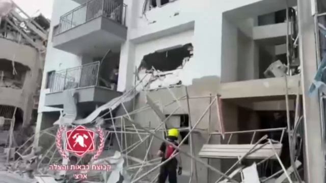 🇮🇷💥В результате комбинированных иранских ракетно-дроновых ударов по Израилю погибли десятки людей