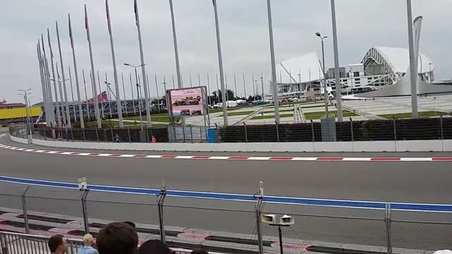 Свободные заезды Формулы 1 в Сочи. Трибуна Т3. 27.09.2019.