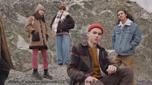 Он заставит тебя мечтать о чем-то большем! - At the Countryside -- Crowander -- Uplifting Funband (p