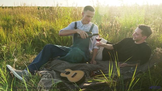 Музыка, написанная черной дырой - услышьте космос! - Hammer and Bridge -- Ayla Nereo -- Play Me a Ti