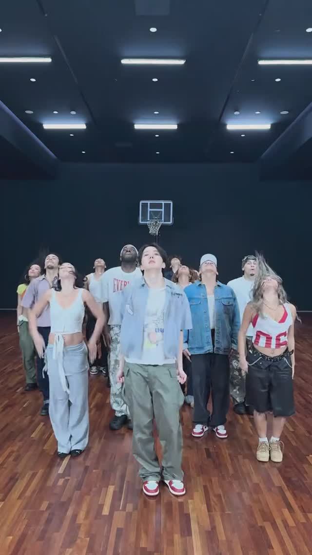 Killin' It Girl dance break