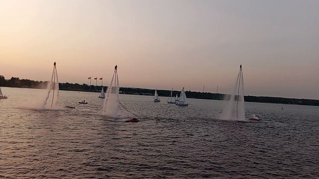 На Набережной 14 числа
