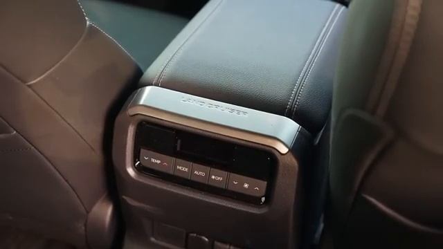 Обзор на новый Toyota Prado!!