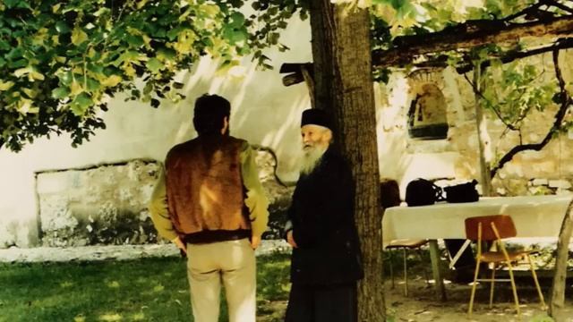 Иисусова молитва читается старцем Фаддеем 33 минуты