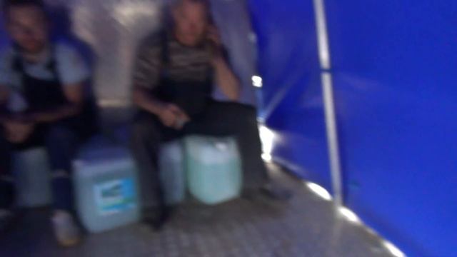 Грузопассажирский катер на воздушной подушке. На палубе. [1].