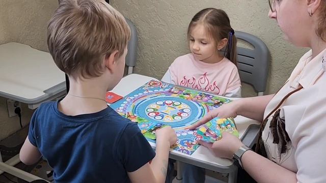 Умные настольные игры. Изучаем время с ребятами