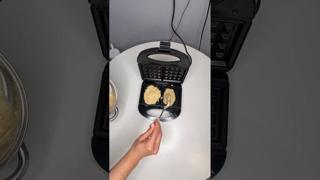 Выпекание венские вафель (в двойной вафельнице)
