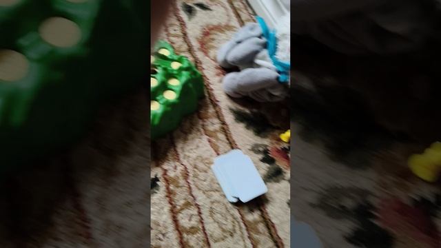Боря и Фёдор играют в Зайцев