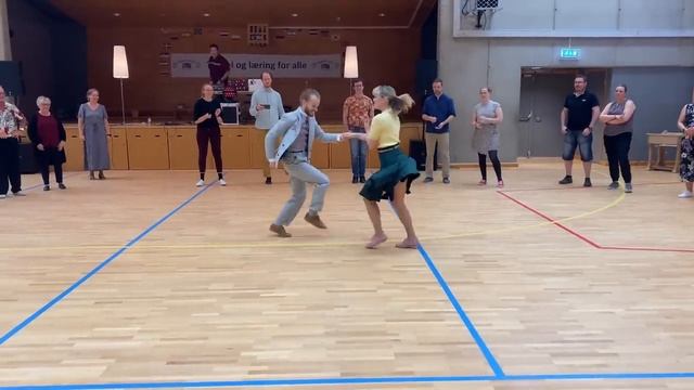 Rock Around The Clock Boogie Woogie by Sondre & Tanya. Танцы
