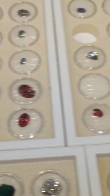 Съездила в магазин, полюбовалась на блеск кристаллов, а купила только горсть хлопкового жемчуга
