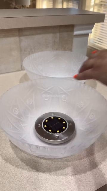 Идея с садовым декоративным освещением