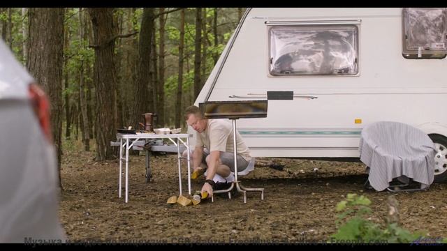 Поля расцветают при каждом аккорде этой мелодии - Reach for Success -- Scott Holmes Music -- Corpora