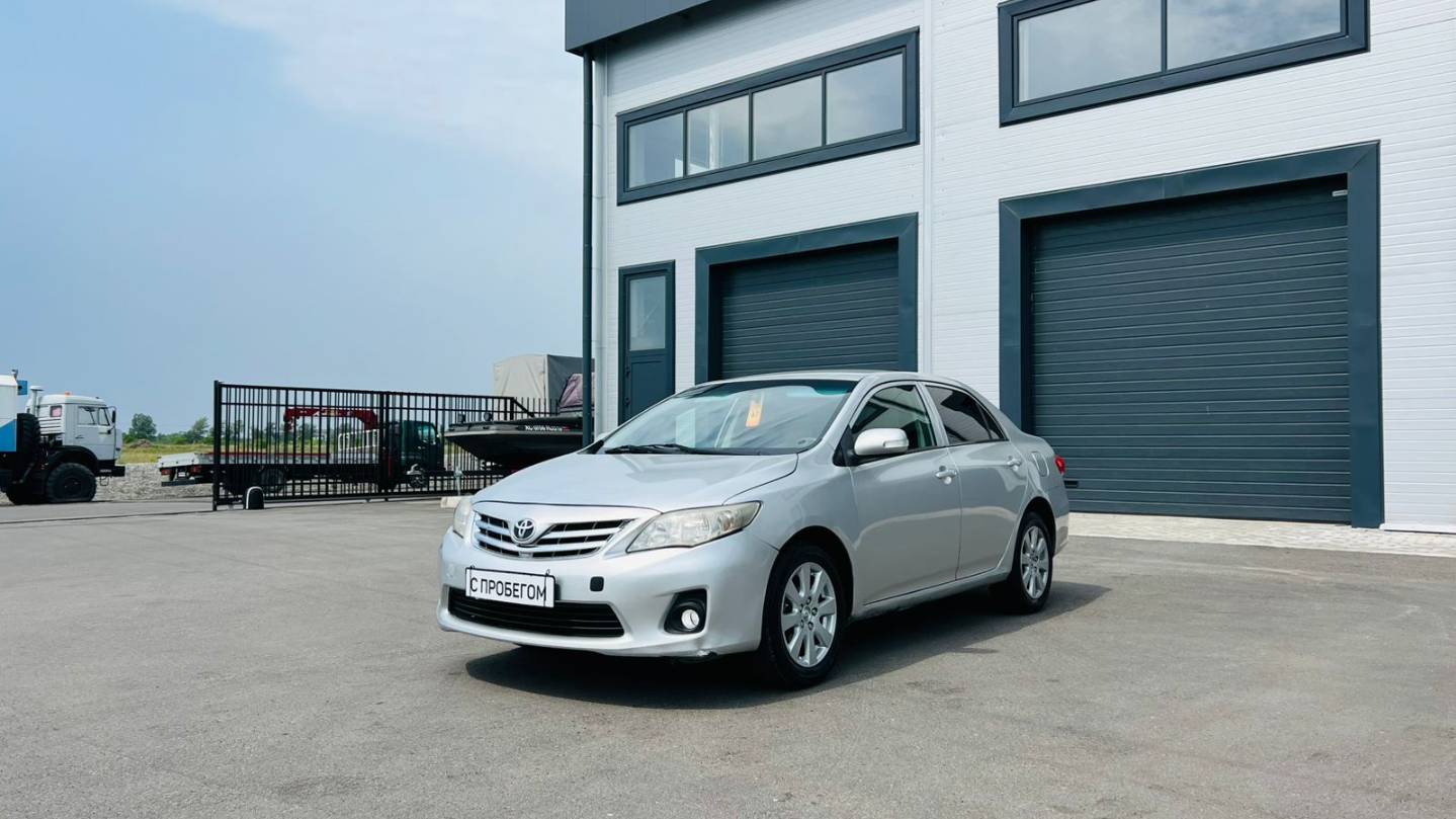 Toyota Corolla, 2011 год