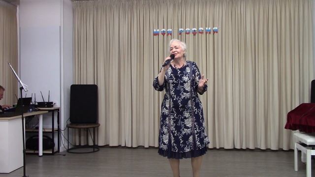 Гляжу в озера синие- Зоя Богданова