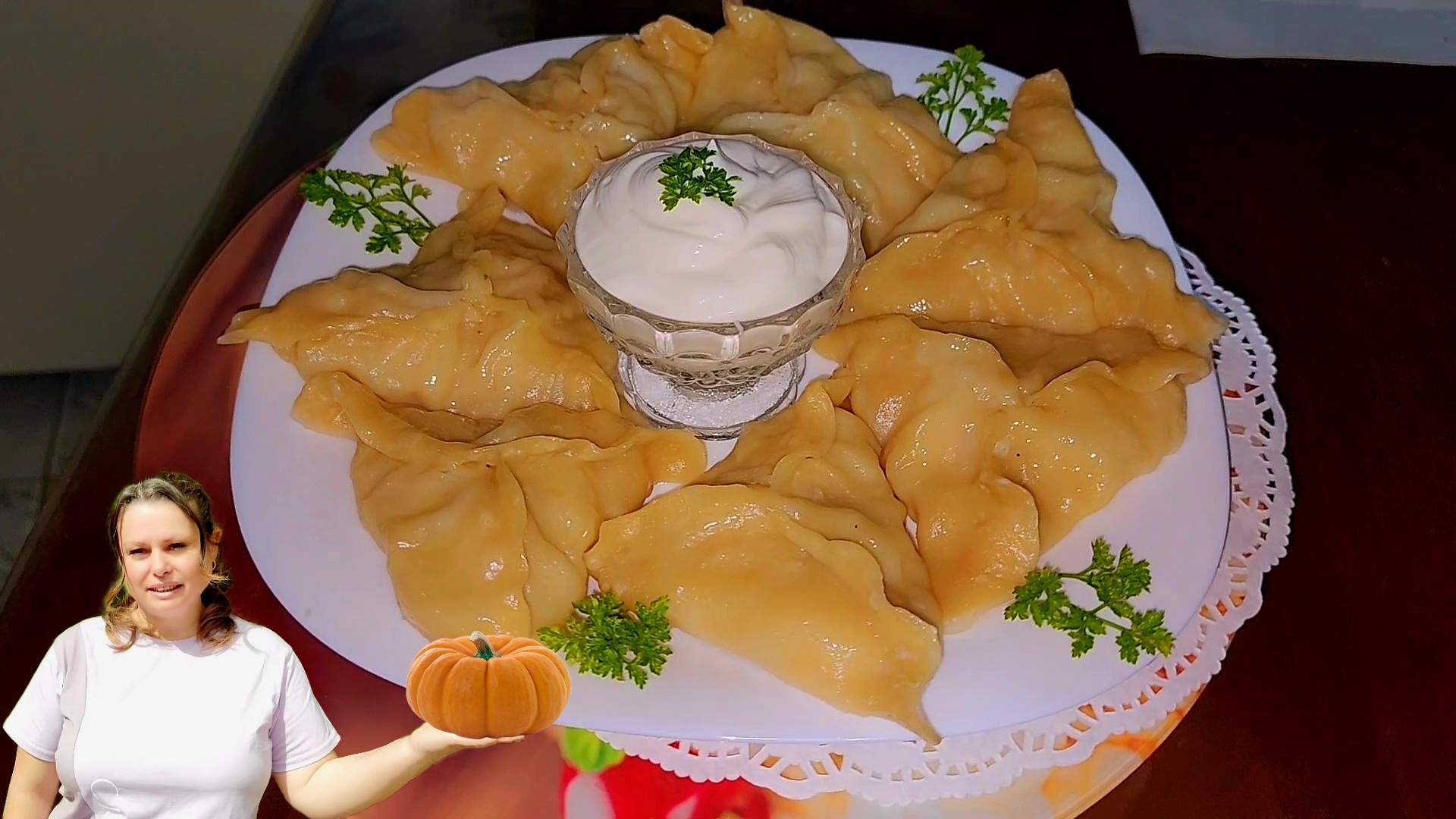 ТРЕУГОЛЬНИКИ С ТЫКВОЙ  И МЯСОМ НА ПАРУ.🥟🥩💨