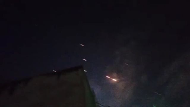 Ещё одна волна иранских баллистических ракет выпущена по Израилю !!! Есть прилёты !!!