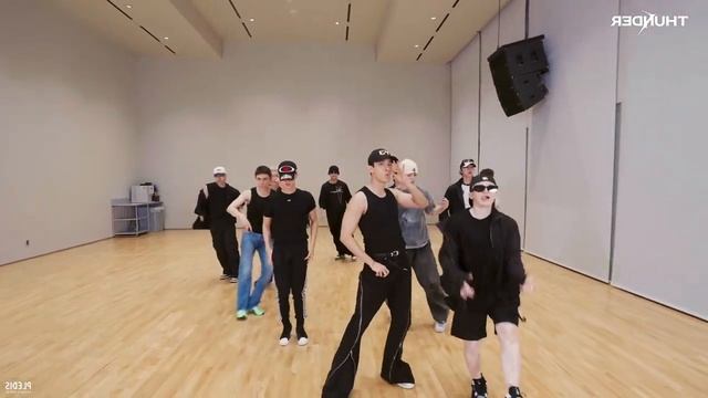 SEVENTEEN - "THUNDER" DANCE PRACTICE MIRRORED