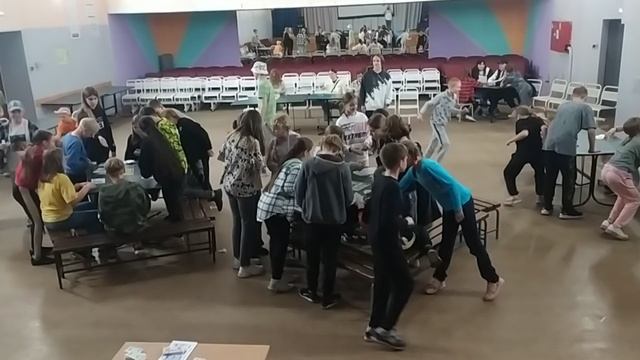 Игра в ДОЛ. 40 участников