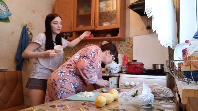 Супчик со стручковой фасолью//Жизнь в Омске