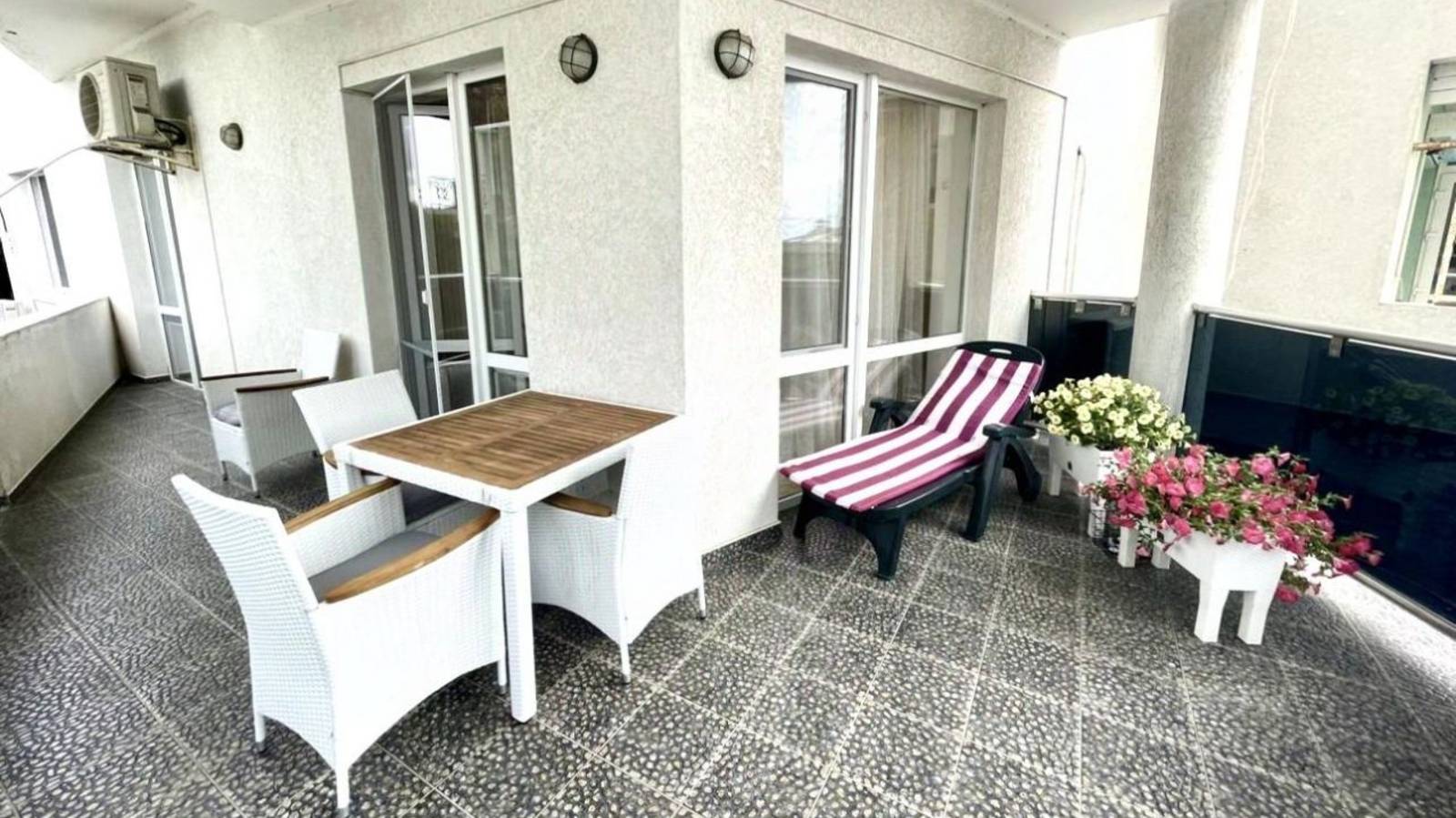 3- х комнатные апартаменты в Никите (Ялта) 130 квадратных метров